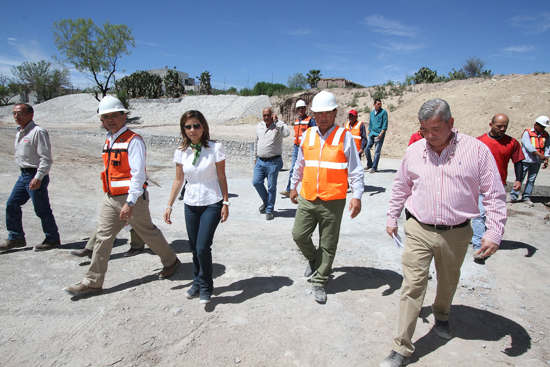 SUPERVISAN AVANCES EN LOS TRABAJOS DE  CANALIZACIÓN DE LOS ARROYOS CEBALLOS Y EL CHARQUILLO