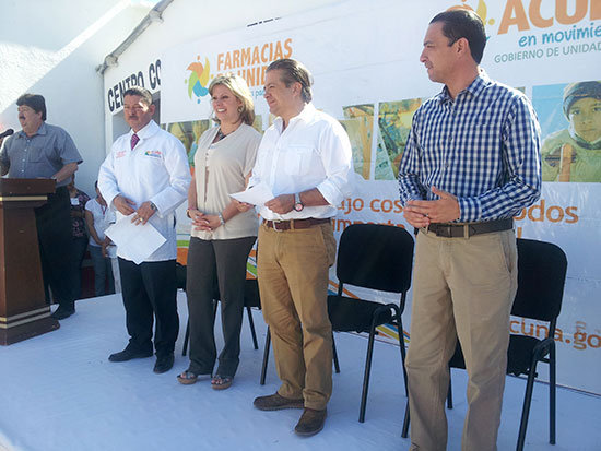 Anuncia Evaristo Lenin seis Farmacias de Unidad en Acuña