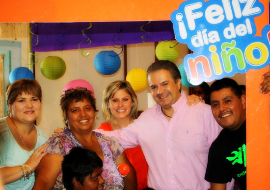 CELEBRAN EN SU DIA A NIÑOS ESPECIALES EN CENTRO DE REHABILITACIÓN INTEGRAL “GABY BRIMMER A.C.”