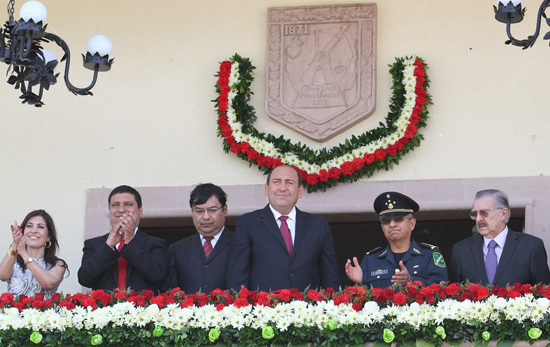 Encabeza el gobernador Rubén Moreira ceremonia del Centenario de la Toma de San Pedro 