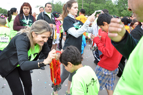 GRAN PARTICIPACIÓN DE FAMILIAS NIGROPETENSES EN CARRERA "ACTÍVATE COAHUILA, ENCIENDE TU ESPÍRITU INFANTIL" 