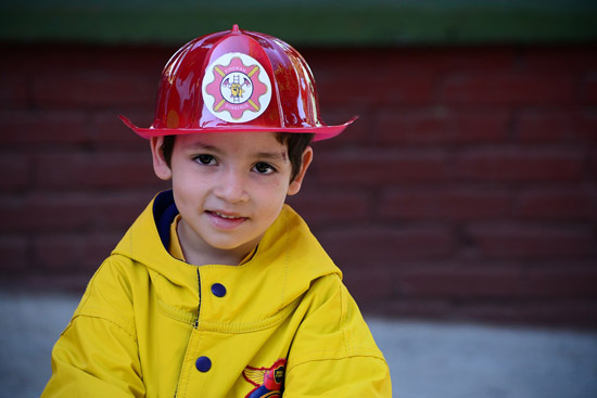 Invitan Bomberos a los niños a tomarse la foto 