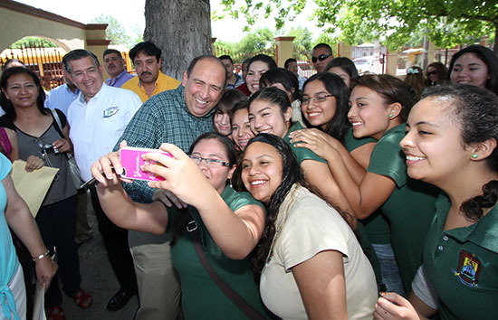 Realiza gobernador intensa gira de trabajo en 10 municipios de Coahuila