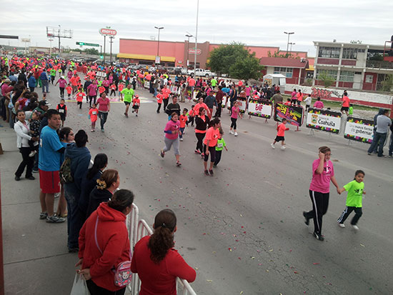 Refuerza DIF convivencia familiar y salud con carrera “Actívate Coahuila”