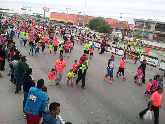 Refuerza DIF convivencia familiar y salud con carrera “Actívate Coahuila”