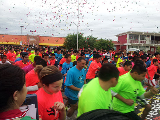 Refuerza DIF convivencia familiar y salud con carrera “Actívate Coahuila”