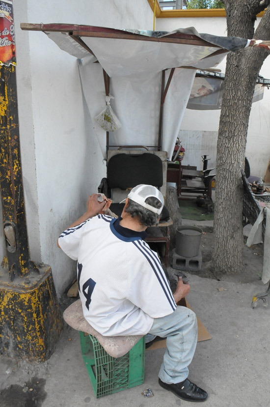 Rehabilitan áreas para boleros en Plaza Alonso de León 