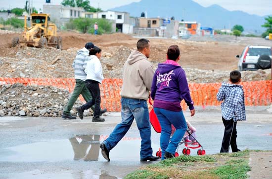 Construye Municipio puente peatonal en Mirasierra y Zaragoza 