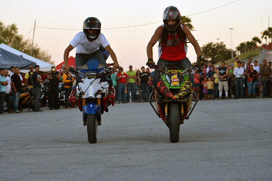 FAMILIAS NIGROPETENSES DISFRUTAN DE ESPECTÁCULO “BIKE FEST 2014”