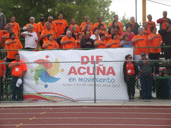 Ganan Adultos Mayores del Dif Acuña 50 medallas de oro y 15 de plata.