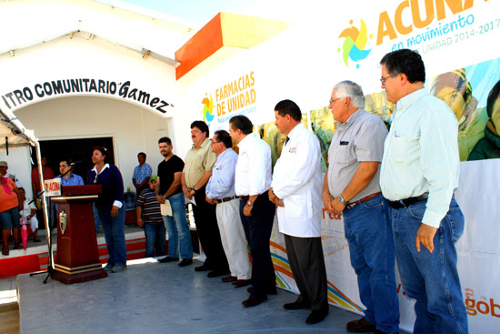 REALIZA ALCALDE EVARISTO LENIN PÉREZ INAUGURACIÓN DE QUINTA “FARMACIA DE UNIDAD” EN 2014.