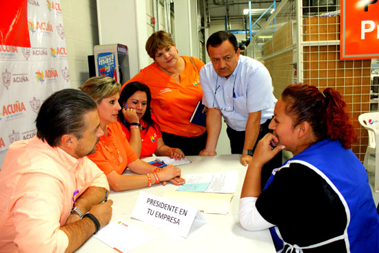 VISITA EL ALCALDE EVARISTO LENIN PÉREZ MAQUILADORA: “GENTHERM”.