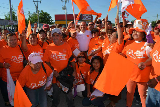 ACUDE SERGIO GARZA AL SECTOR TIERRA Y LIBERTAD  