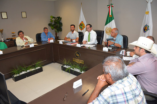 ACUERDAN MUNICIPIOS HACER ENTREGA DE PROYECTO PARA DESTINAR RECURSOS FEDERALES 