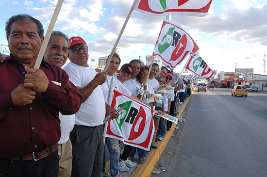 Cientos de priistas se dan cita para apoyar a Melchor Sánchez