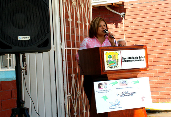 Continúa administración municipal campaña contra “el dengue” en escuela “Niños Héroes” 