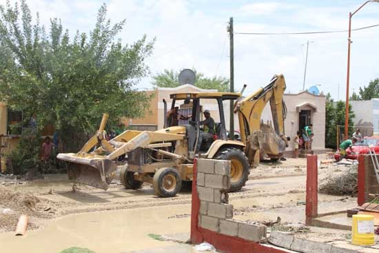 EVALÚAN DAÑOS EN ACUÑA Y REALIZAN RECORRIDOS POR ZONAS AFECTADAS