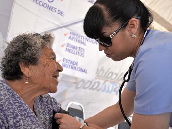 Invita Municipio a consultas médicas en los Centros Comunitarios 