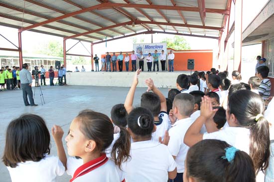 Padecen muchas necesidades en la Primaria Emiliano Zapata de la Col. San Francisco 