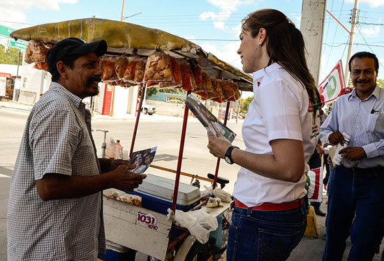 Plantea Georgina Cano proyecto integral para el impulso económico de Acuña