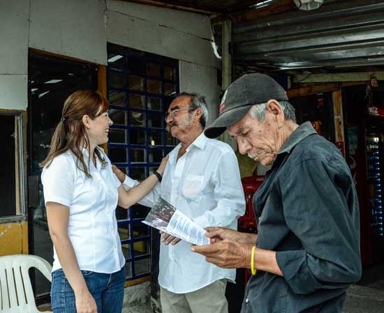 RECIBE GEORGINA CANO TODO EL APOYO DEL GOBIERNO ESTATAL Y MUNICIPAL PARA LA SOLUCIÓN DE PROBLEMAS CIUDADANOS