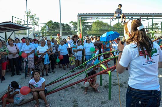 SE COMPROMETE GEORGINA CON EL DESARROLLO DE NIÑOS Y JÓVENES