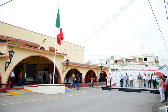 EXPONE ALCALDE SOLUCIÓN PARA INMUEBLES EN ABANDONO DEL CENTRO HISTÓRICO DE PIEDRAS NEGRAS 