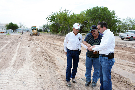 SUPERVISA ALCALDE INICIO DE TRABAJOS DE PAVIMENTACIÓN DE ESTACIONAMIENTO DEL NUEVO EDIFICIO DE SEGURIDAD PÚBLICA 