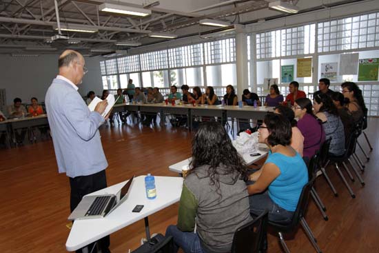 Capacitan a universitarios con la Carta de la Tierra 