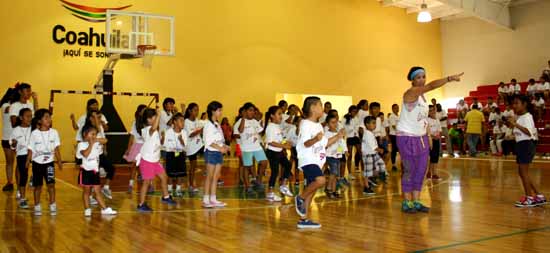 Concluyen “Cursos de Verano 2014” en Dirección de Deportes y Casa de la Cultura 