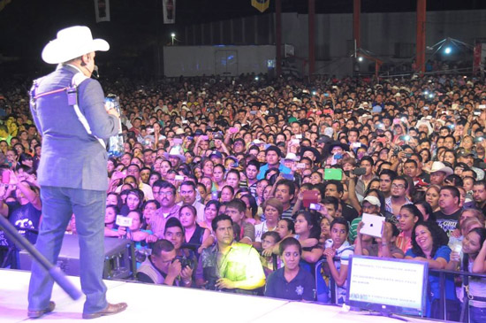 Espectacular presentación de “Pesado” en Feriacero 2014 