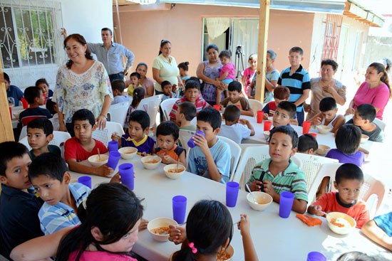 INICIA SERVICIO TERCER COMEDOR POPULAR EN PIEDRAS NEGRAS 