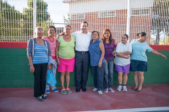 Entrega Ricardo Aguirre una cancha rehabilitada más 