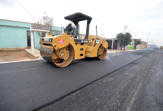 Vecinos en colonia Niños Héroes tendrán nuevos tramos pavimentados 