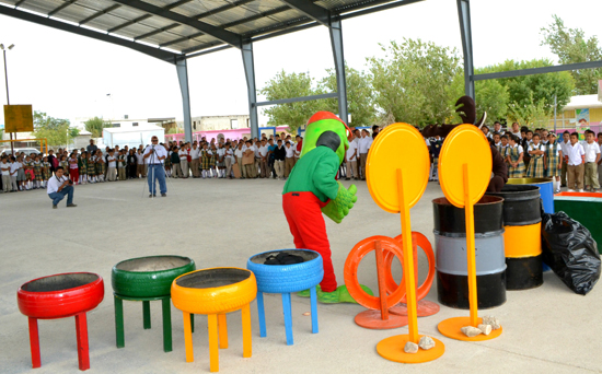 Implementa Ecología Municipal campaña de reciclaje en escuelas de Acuña 