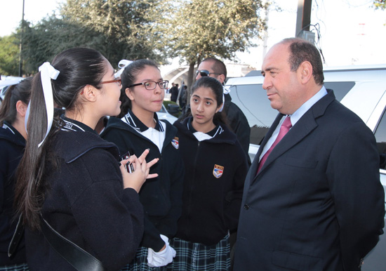 PRESIDE RUBÉN MOREIRA VALDEZ CEREMONIA DE ABANDERAMIENTO SEMBRANDO BANDERAS