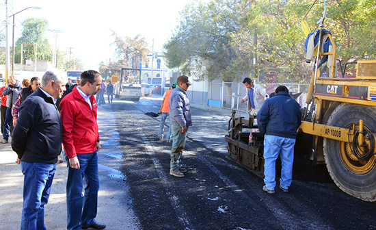 AVANZA PRIMERA ETAPA DE PAVIMENTACIÓN DE LA ZONA CENTRO 