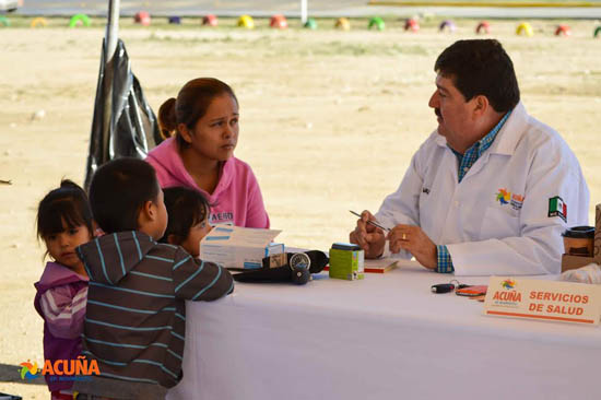  Gobierno de unidad ofrece atención y servicios en Lunes Ciudadano 