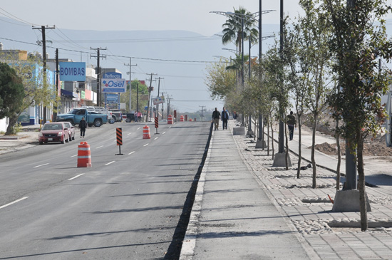 Supervisa el Alcalde Licenciado Gerardo García obras en el Bulevar Madero 