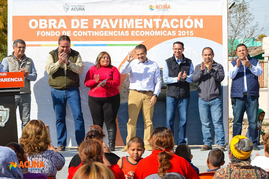  Sustituyen tubería del servicio de agua e inician pavimentación en La Rivera 