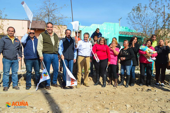  Sustituyen tubería del servicio de agua e inician pavimentación en La Rivera 