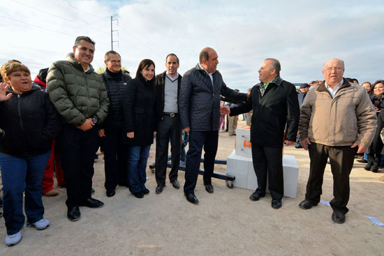 COLOCAN PRIMERA PIEDRA DEL QUINTO CENTRO COMERCIAL EL MIRADOR