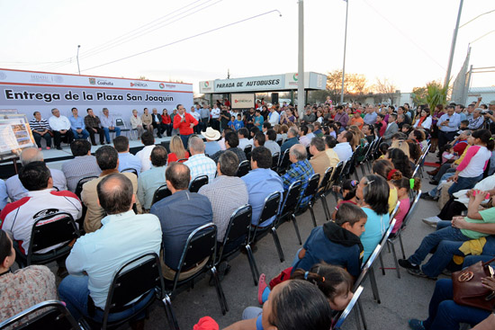 ENTREGA ALCALDE PLAZA SAN JOAQUÍN REMODELADA