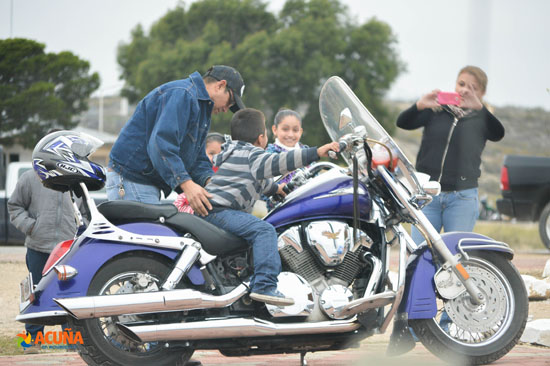 UN ÉXITO EVENTO ALTRUISTA: “BENDICIÓN DE CASCO, EL VARE”.