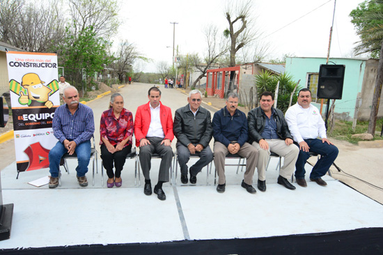 ENTREGAN 14 OBRAS DE PAVIMENTACIÓN Y EDUCATIVAS A NIGROPETENSES