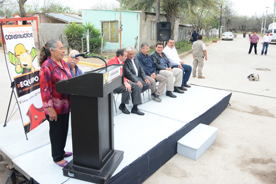 ENTREGAN 14 OBRAS DE PAVIMENTACIÓN Y EDUCATIVAS A NIGROPETENSES