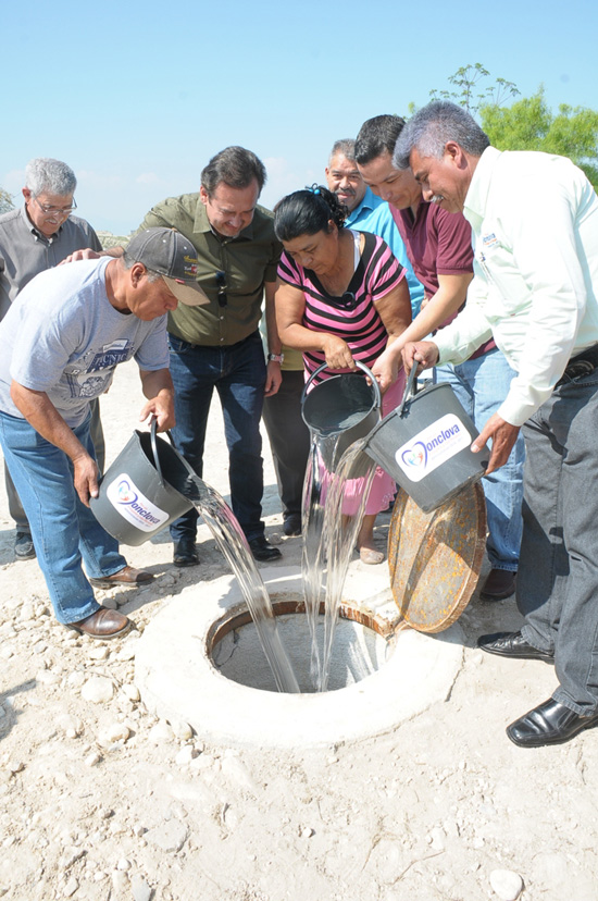 Entregan drenaje en la Colonia Plan de Guadalupe 