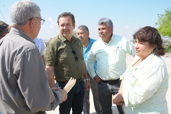 Entregan drenaje en la Colonia Plan de Guadalupe 