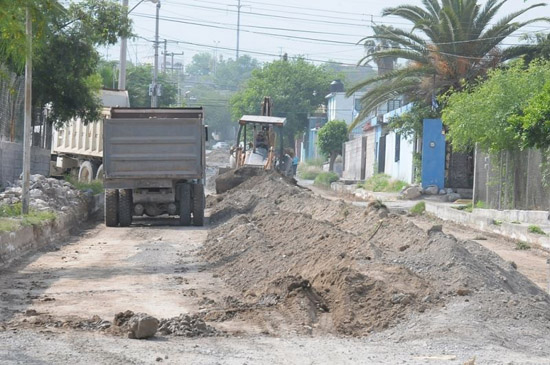 Por inundaciones en la colonia Las Flores, supervisan Pavimentación de concreto hidráulico 