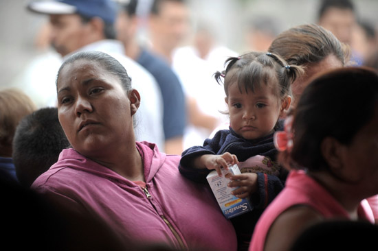 Envía Isidro brigadas de servicios a Lomas de Zapalinamé 